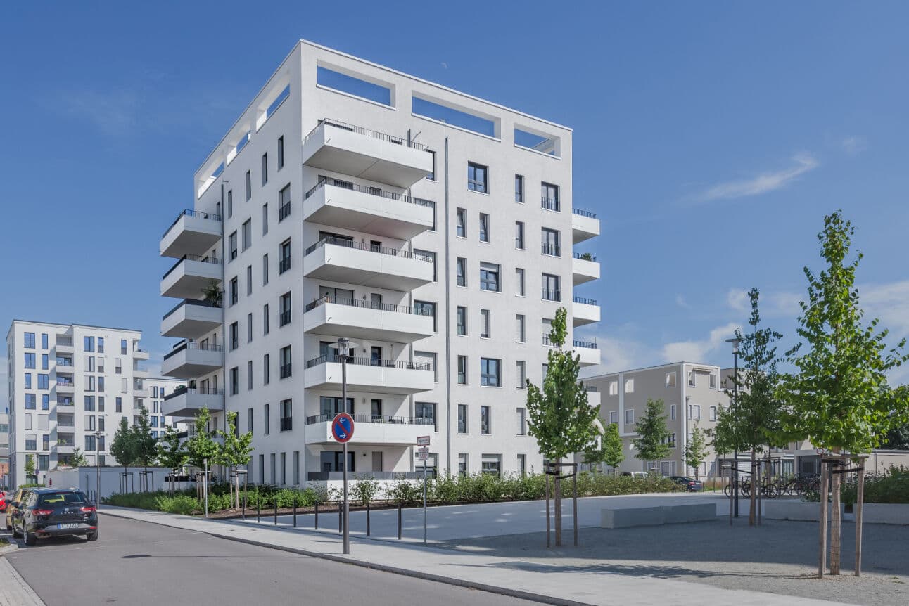 RaumGewinn durch kompakte Fassade: Sky Towers in Regensburg